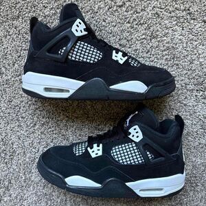 Nike Air Jordan 4 White Thunder Size 6 Youth (Size 7.5 Women's)